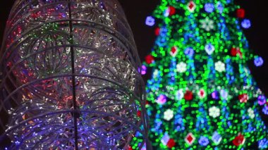 Aydınlatma Noel ağacı üzerinde