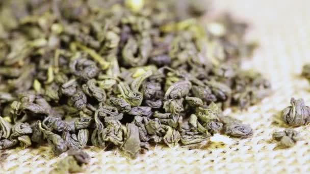 Té verde Jazmín en arpillera — Vídeos de Stock