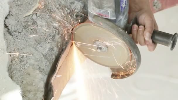 Angle grinder cut metal strip — Stock Video