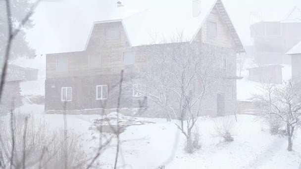 Schnee im Dorf — Stockvideo