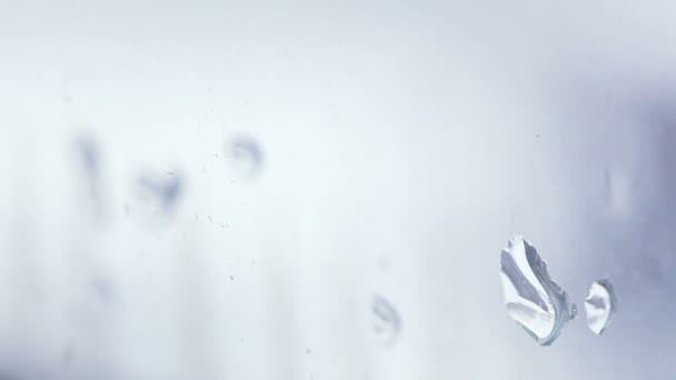 gouttes sur le verre