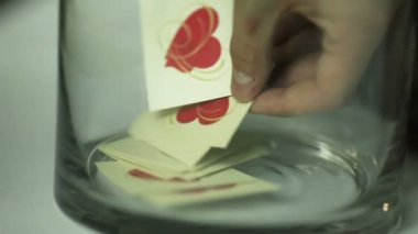 Cam kağıt kartları ile