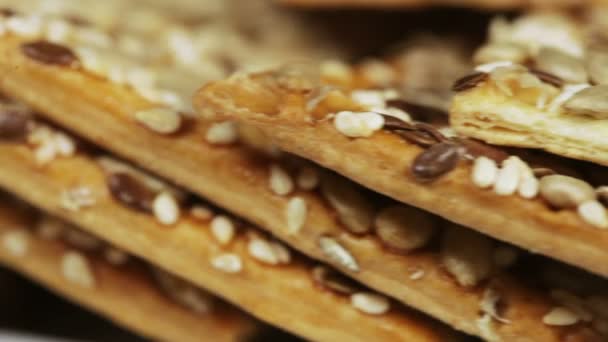 Galletas de grano — Vídeo de stock