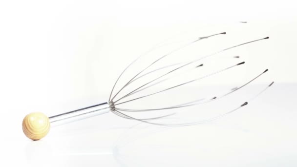 Tingler Scalp and Head Massager — Stock Video