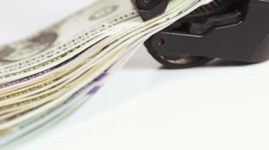 Yığın dolar Klipsli