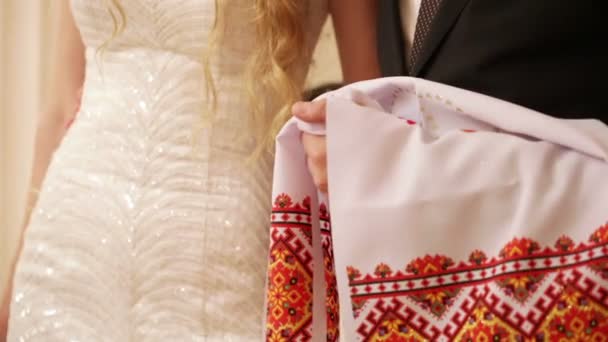 Wedding embroidered towel — Stock Video