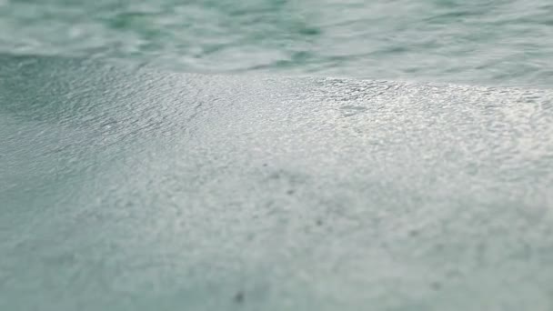 水与金属的质感 — 图库视频影像