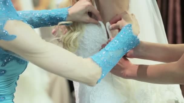 Laçage robe de mariée — Video