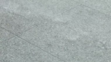 Granit üzerine yağmur