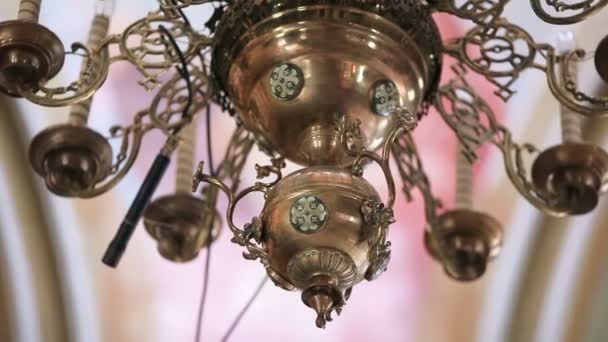 Electric antique chandelier — Stock Video