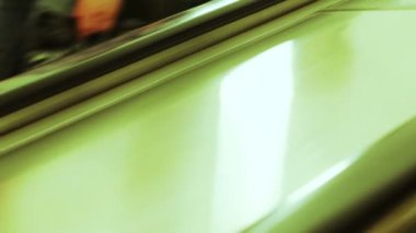 yürüyen merdiven metro