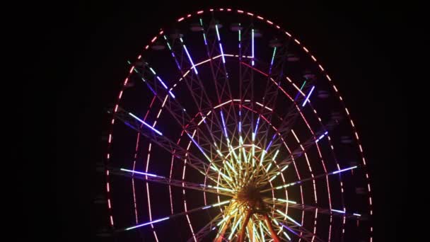 Illuminated Ferris wheel — Stock Video