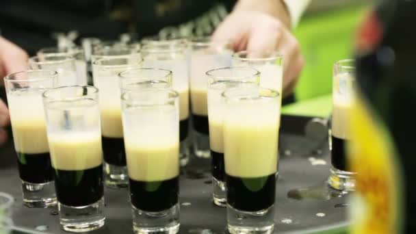 Faire des cocktails courts. Macro 