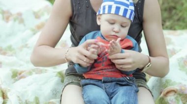 Bebek üzerinde piknik