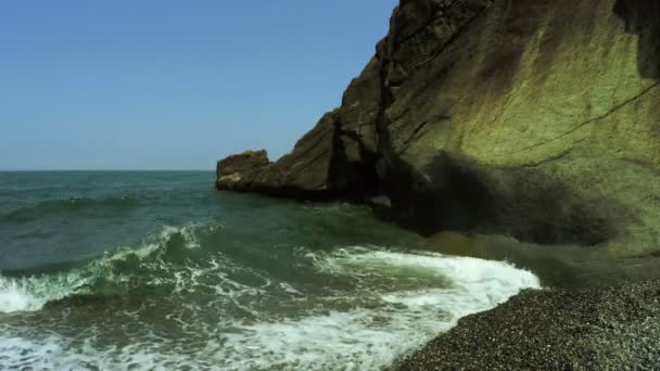 Stenen op strand — Stockvideo