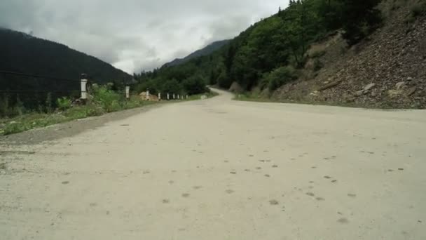 Route de montagne tourner — Video