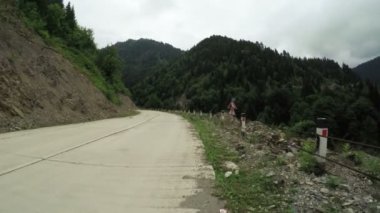 dağ yolu açmak