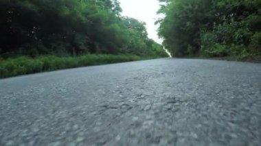 taşlarla yol