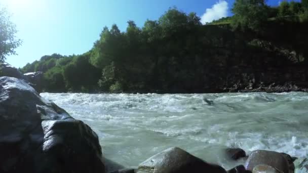 在佐治亚州的山间溪流 — 图库视频影像