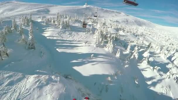 Landing vanaf skilift — Stockvideo