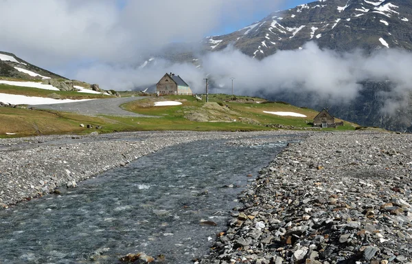 Torrent den cirque de Troumouse — Stok fotoğraf