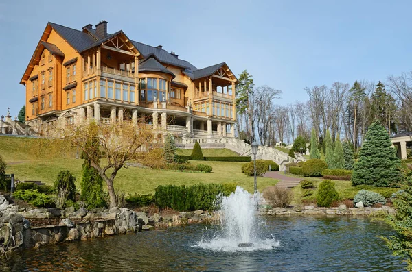 Honka Wohnhaus Mezhyhirya Park Novi Petrivtsi Der Nähe Von Kiew — Stockfoto