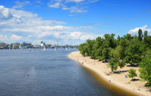 Margem Praia Rio Dnipro Hydropark Kiev Ucrânia Verão Podil Distrito — Fotografia de Stock