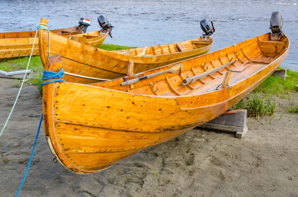 Yellow Boats Sand River Bank Ovre Alta Norway — Stock Photo, Image
