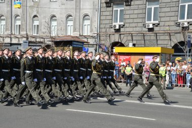 Kyiv, Ukrayna - 24 Ağustos 2018: Khreshchatyk Caddesi 'nde Bağımsızlık Günü Geçidi