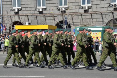Kyiv, Ukrayna - 24 Ağustos 2018: Khreshchatyk Caddesi 'nde Bağımsızlık Günü Geçidi