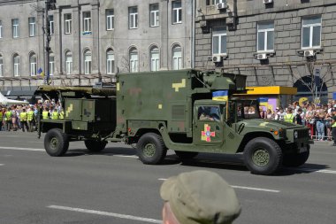 Kyiv, Ukrayna - 24 Ağustos 2018: Khreshchatyk Caddesi 'nde Bağımsızlık Günü Geçidi