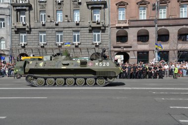 Kyiv, Ukrayna - 24 Ağustos 2018: Khreshchatyk Caddesi 'nde Bağımsızlık Günü Geçidi