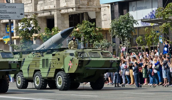 Militärparade in der ukrainischen Hauptstadt — Stockfoto