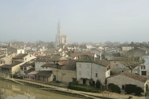 A antiga cidade francesa Nerac — Fotografia de Stock