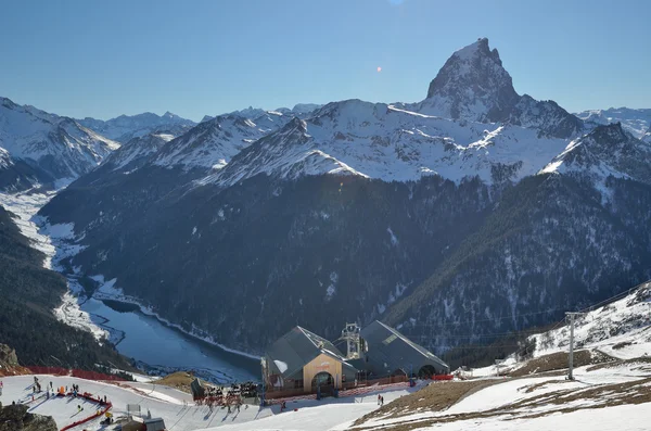 Artouste ski resort di atas lembah Ossau — Stok Foto