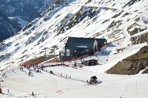 Artouste ski resort in the French Pyrenees — Stock Photo, Image