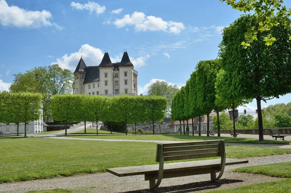 Castello reale nella città francese Pau — Foto Stock