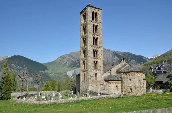 Iglesia románica catalana de la vall de Boi — Foto de Stock