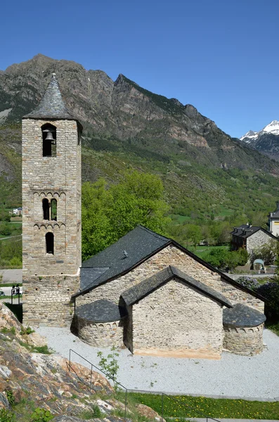 Kataloński romański kościół w vall de Boi — Zdjęcie stockowe