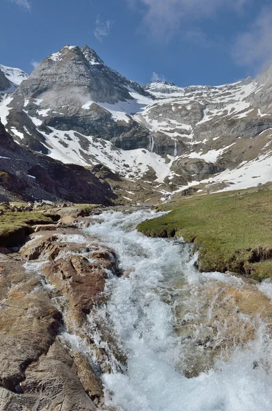 Torrent from the cirque de Troumouse — Stock Photo, Image