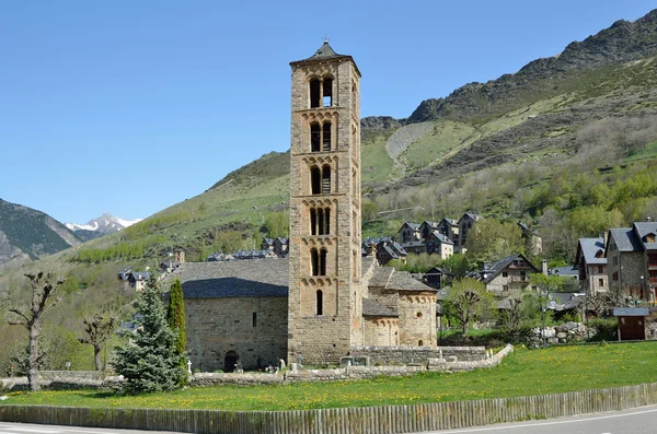Katalanska-romanska kyrkan av vall de Boi — Stockfoto