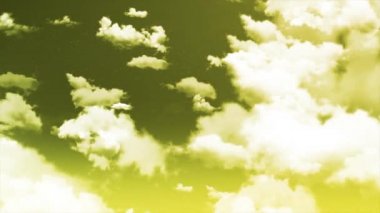 Peri masalından sihirli günbatımı gökyüzü parlayan yıldızların arka planında, kusursuz bir döngü. Animasyon. Güzel beyaz bulutlar soyut yeşil gökyüzünde yavaşça akıyor..