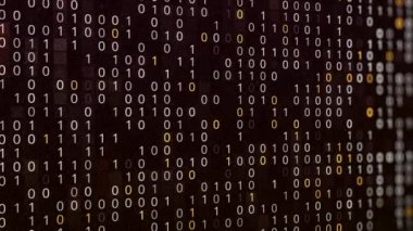 Siyah zemin üzerinde soyut beyaz ve sarı ikili kod, kusursuz döngü. Animasyon. Gelecekçi siber uzay, kripto para ve bitcoin btc madencilik kavramı. 