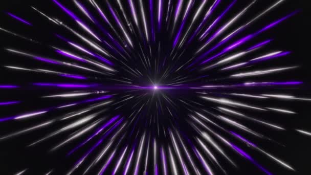 Multicolored direct rays shine from the center in all directions. Animation. A lot of bright beams of lilac and white color on a dark background, seamless loop. — Stock Video