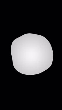 Siyah arkaplanda beyaz leke dönüşüyor ve şekil değiştiriyor