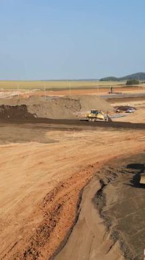 İnşaat alanında not düzleştirme alanı