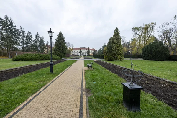 Ciechocinek Kujawsko Pomorskie Poland November 2020 Park Ett Höstlandskap Liten — Stockfoto