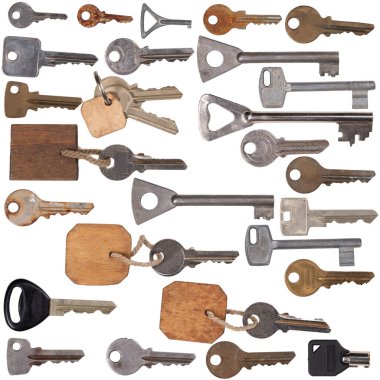 Yurtiçi kapı kilitleri için çeşitli anahtarlar. Giriş kapılarını emniyete almak için aksesuarlar. İzole edilmiş arkaplan.