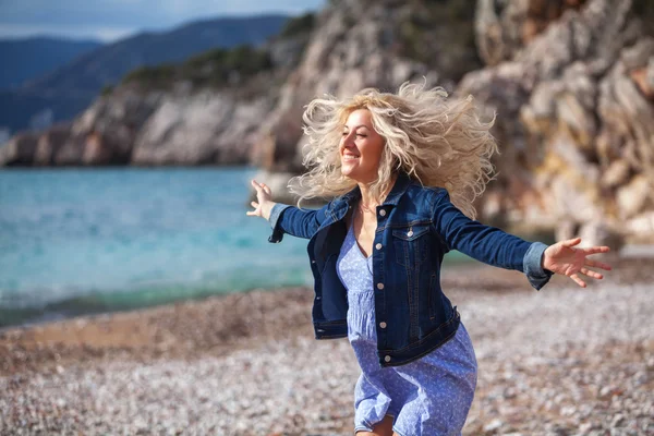 Χαρούμενα γυναίκα — Φωτογραφία Αρχείου