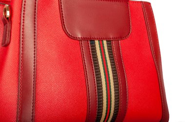 Kırmızı deri kadın çanta bir kapalı cep kapak ve iyi bir doku parçası